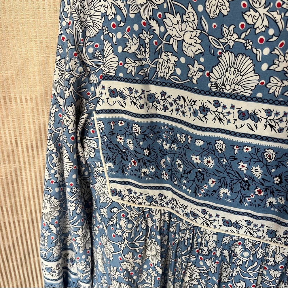 R. Vivimos Floral Blue and White Long Sleeve Maxi Dress - Picture 10 of 12
